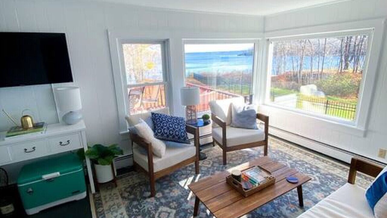 Photo of Livingroom in Glen Cove