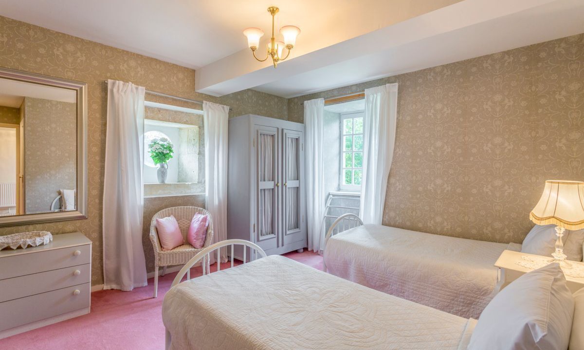 Photo of Others in Belluire