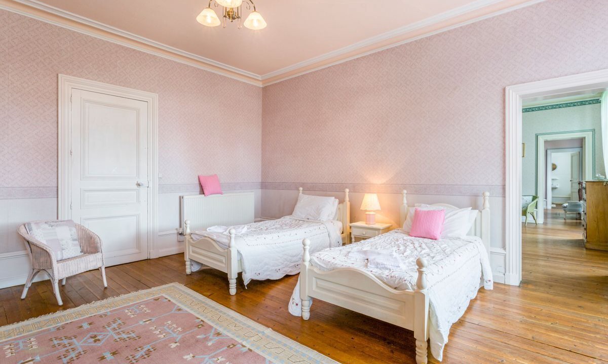 Photo of Others in Belluire