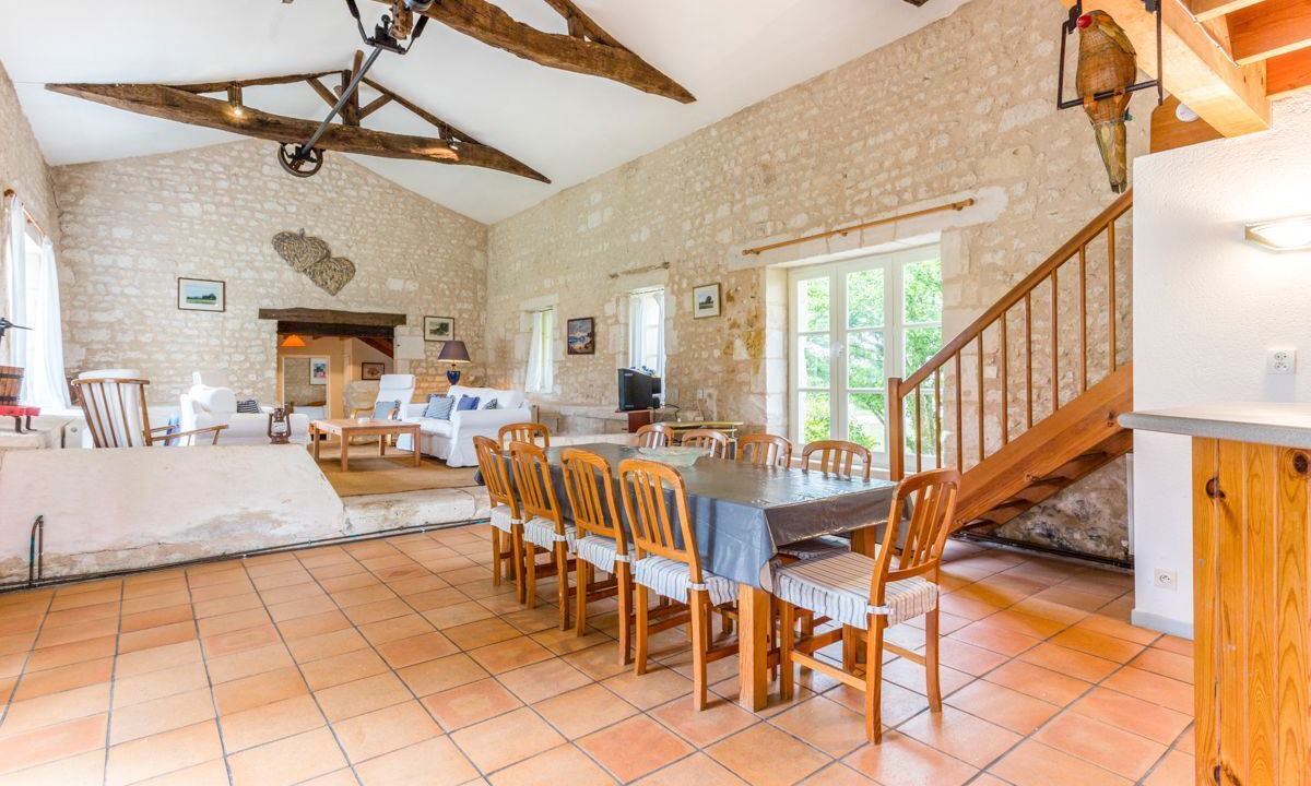 Photo of Others in Belluire