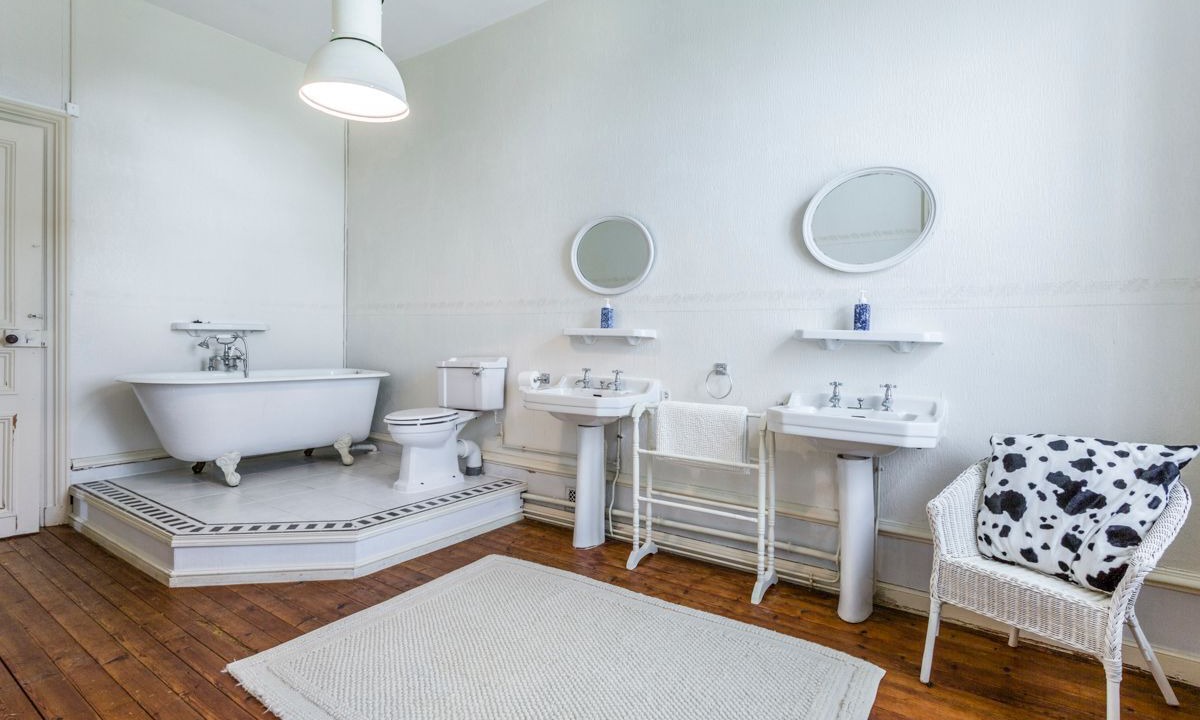 Photo of Others in Belluire