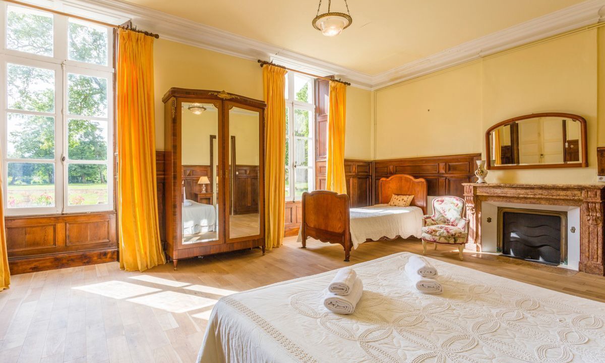 Photo of Others in Belluire