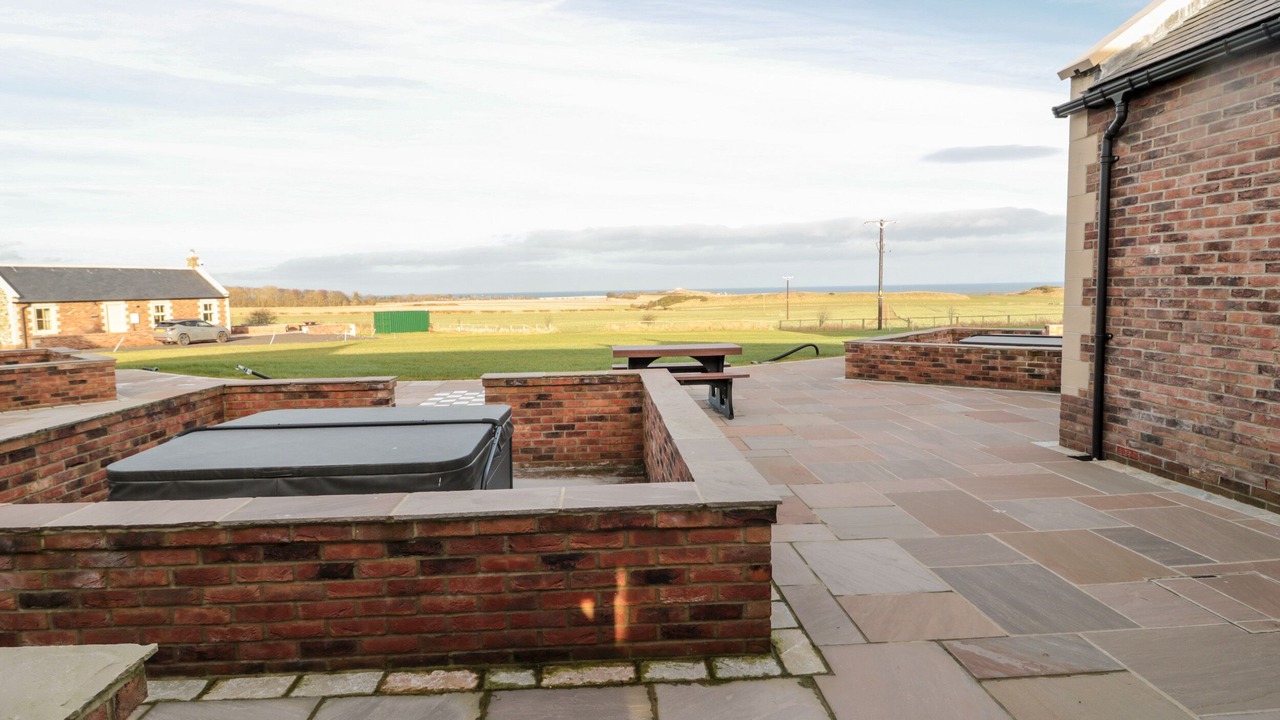 Photo of Patio Balcony in Embleton
