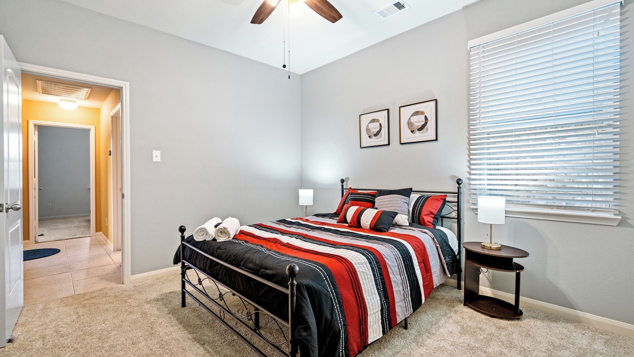 Photo of Bedroom in Crowley