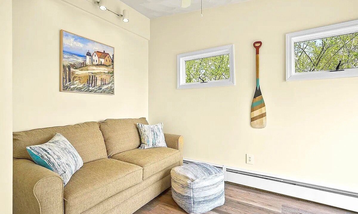 Photo of Livingroom in Barrington