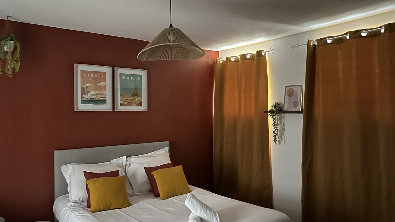 Photo of Bedroom in Calais