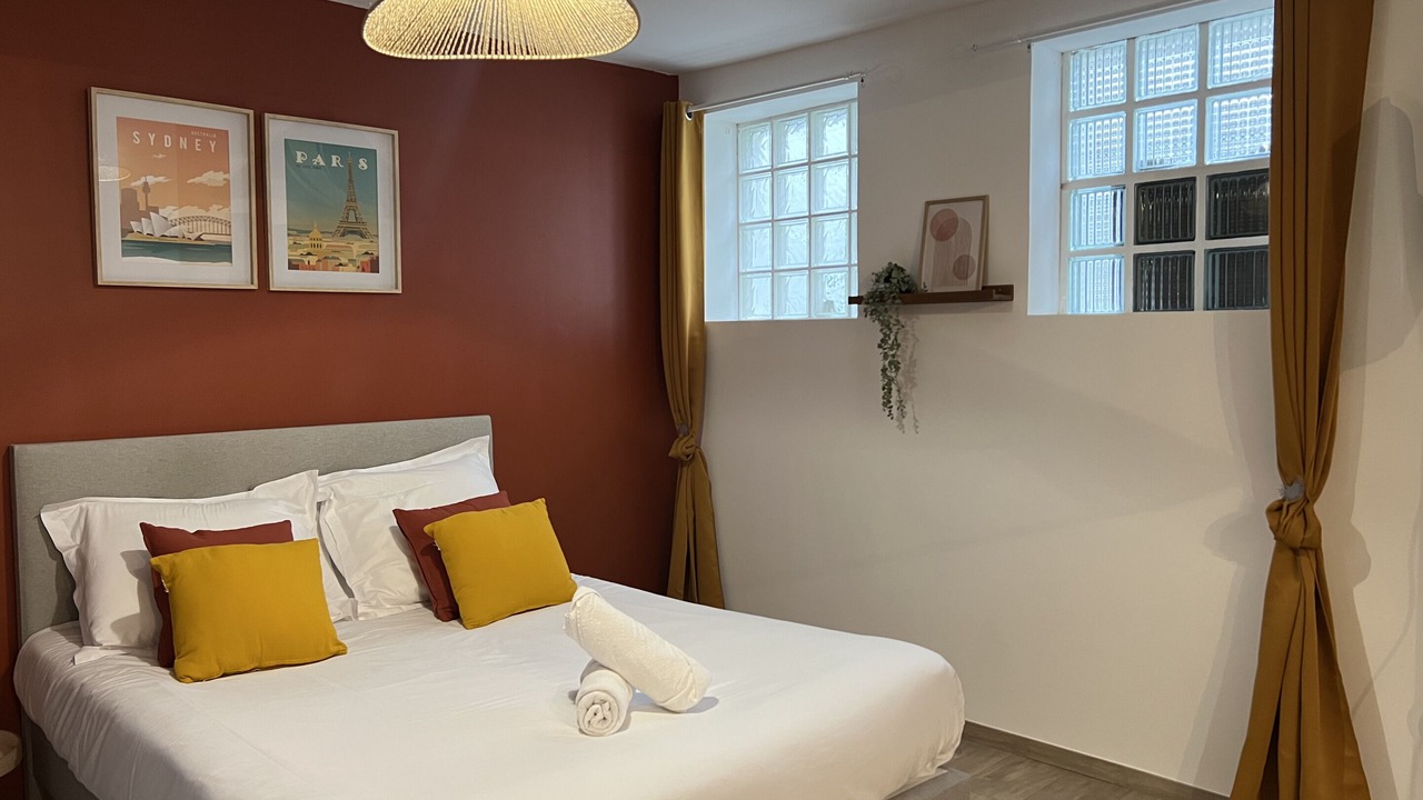 Photo of Bedroom in Calais