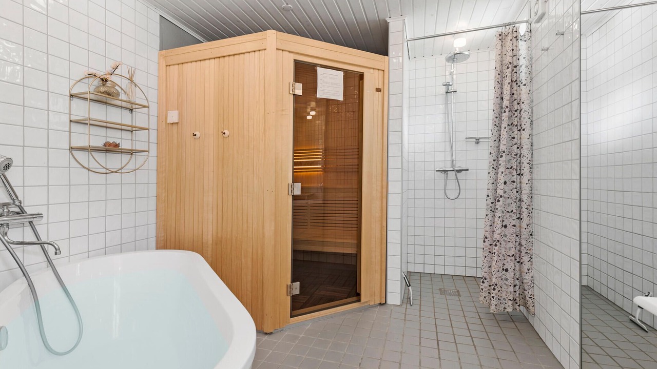 Photo of Bathroom in Boderne