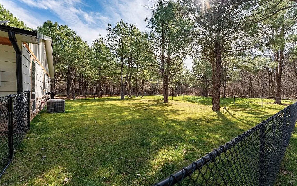 Photo of Outdoor in Clarksville