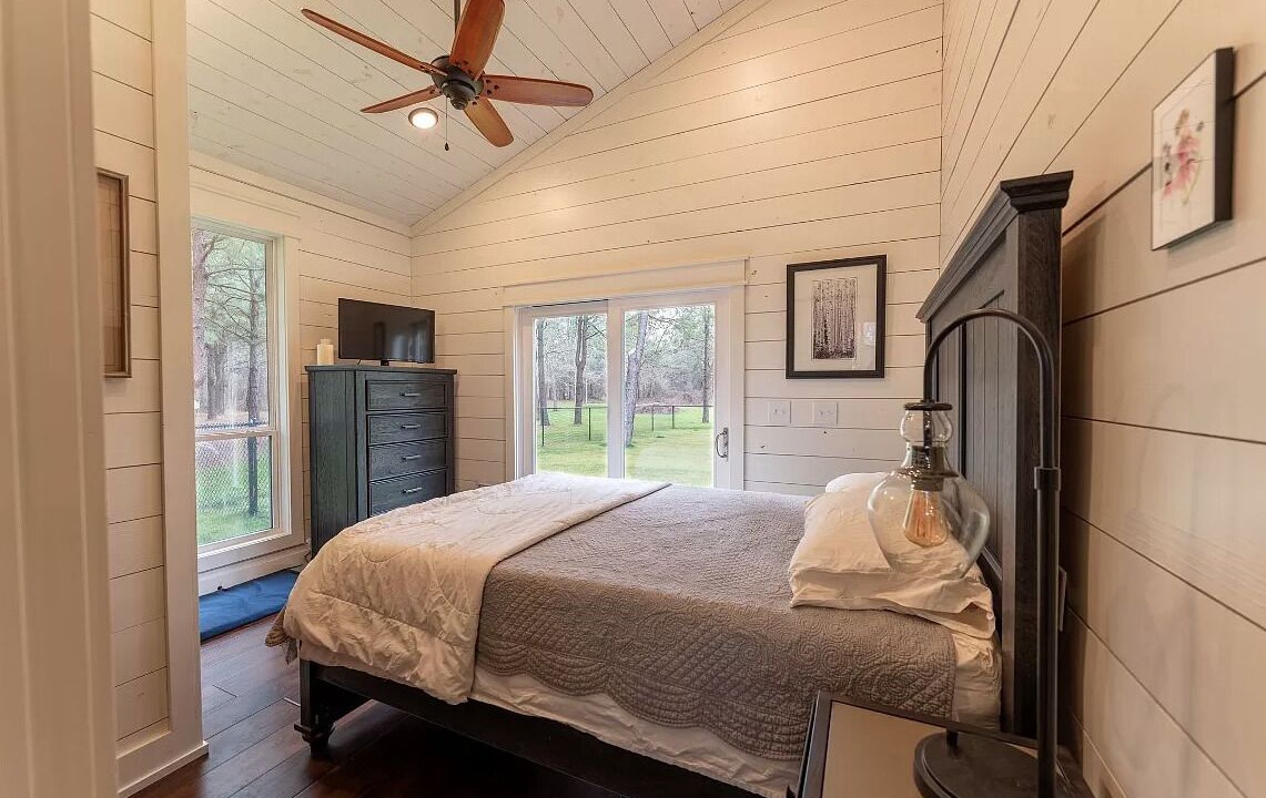 Photo of Bedroom in Clarksville