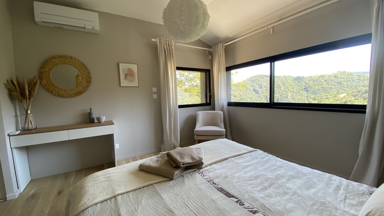 Photo of Bedroom in Fraissinet-de-Lozere