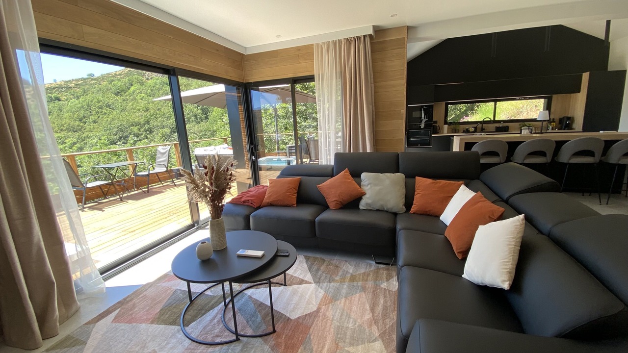 Photo of Livingroom in Fraissinet-de-Lozere