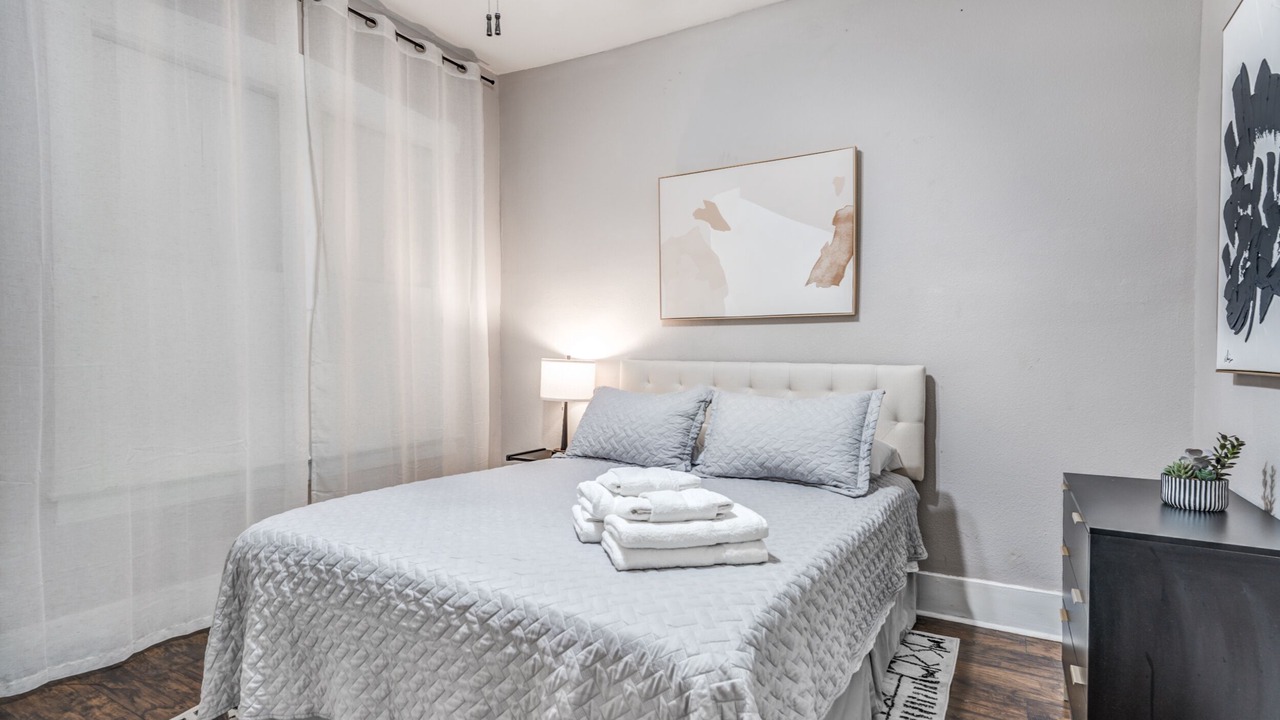 Photo of Bedroom in Medical District