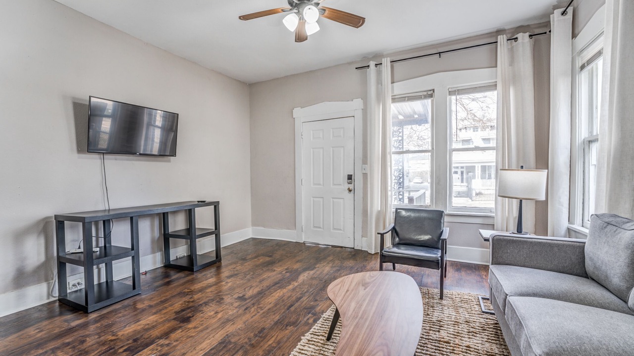 Photo of Livingroom in Medical District