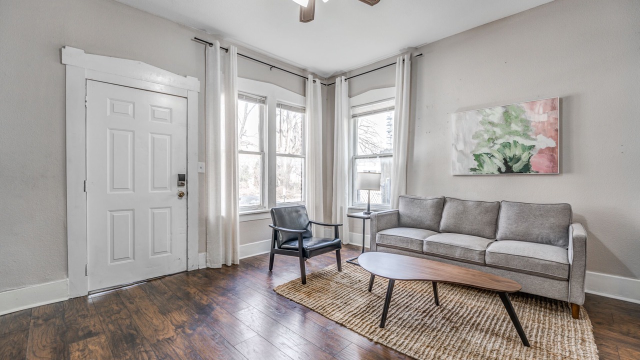 Photo of Livingroom in Medical District