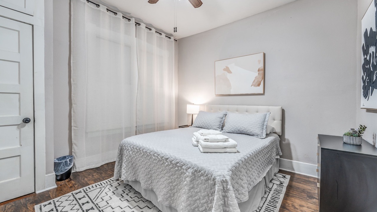 Photo of Bedroom in Medical District