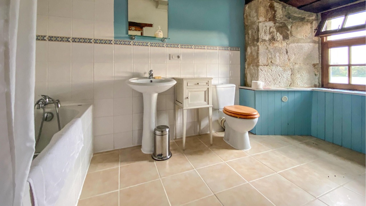 Photo of Bathroom in Chiche