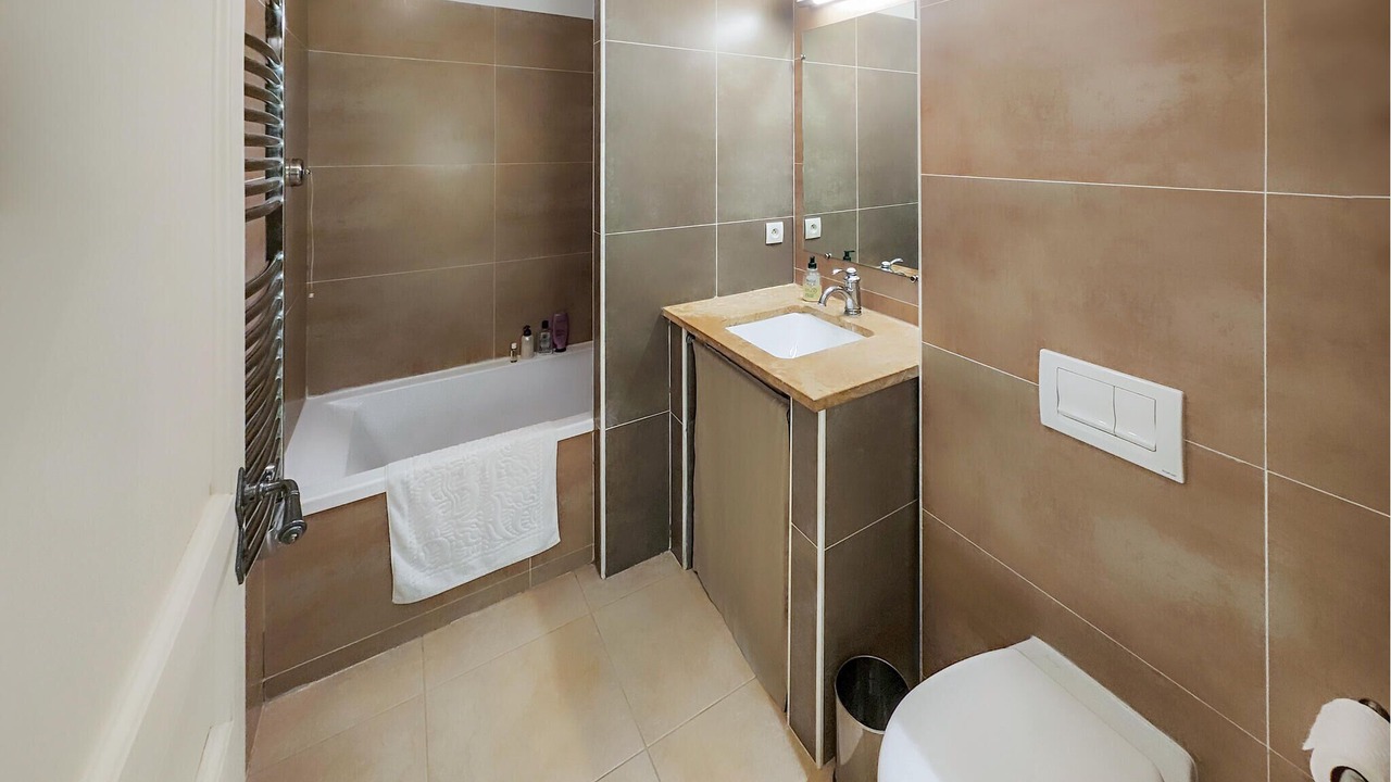 Photo of Bathroom in Saint-Laurent-de-la-Cabrerisse