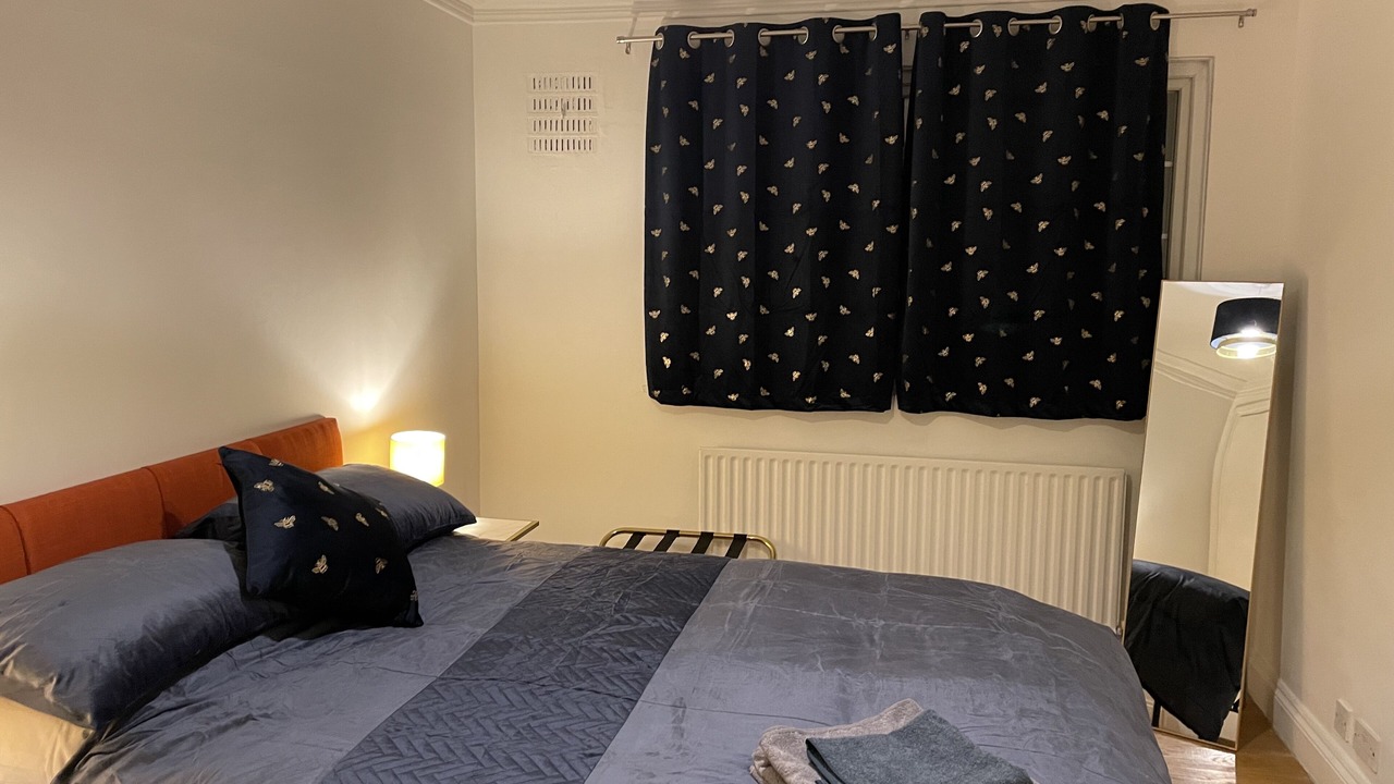 Photo of Bedroom in Ealing