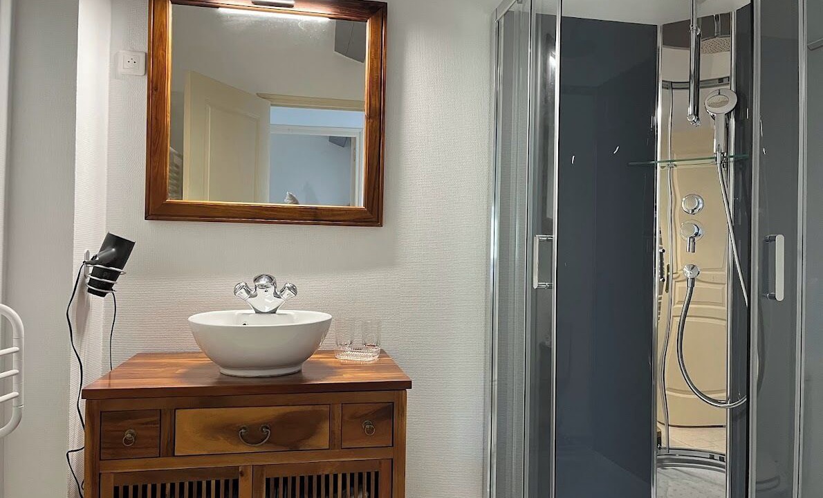 Photo of Bathroom in Port-d'Envaux