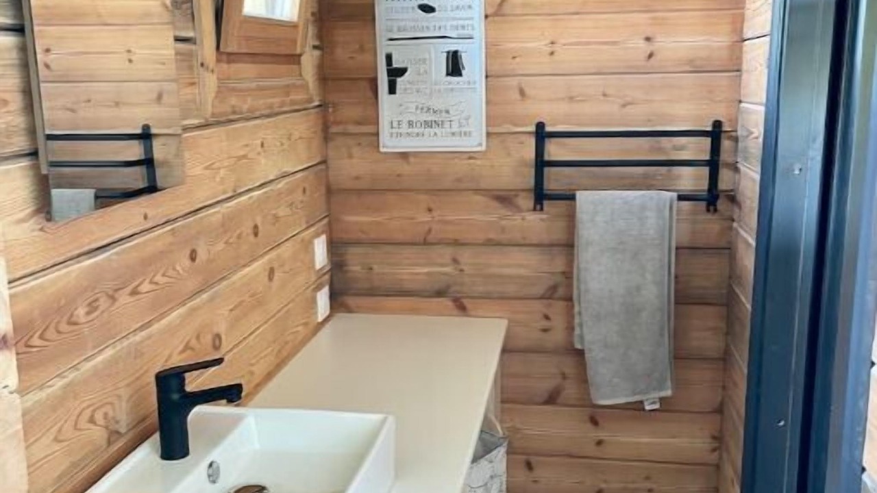 Photo of Bathroom in La Meilleraie-Tillay