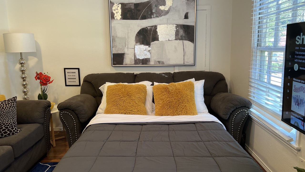 Photo of Bedroom in Uptown