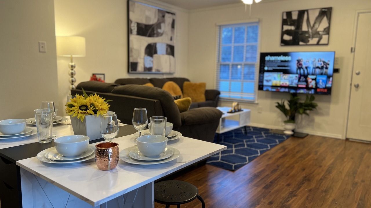Photo of Livingroom in Uptown