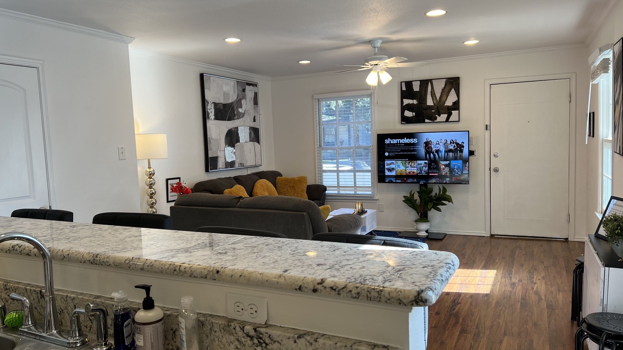 Photo of Livingroom in Uptown