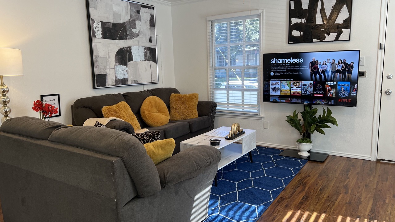 Photo of Livingroom in Uptown