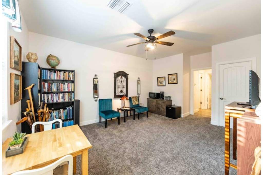 Photo of Livingroom in Waco