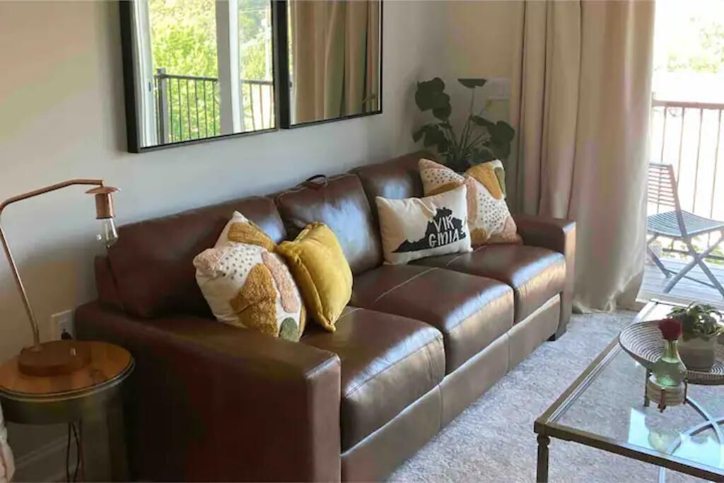 Photo of Livingroom in Central Business District