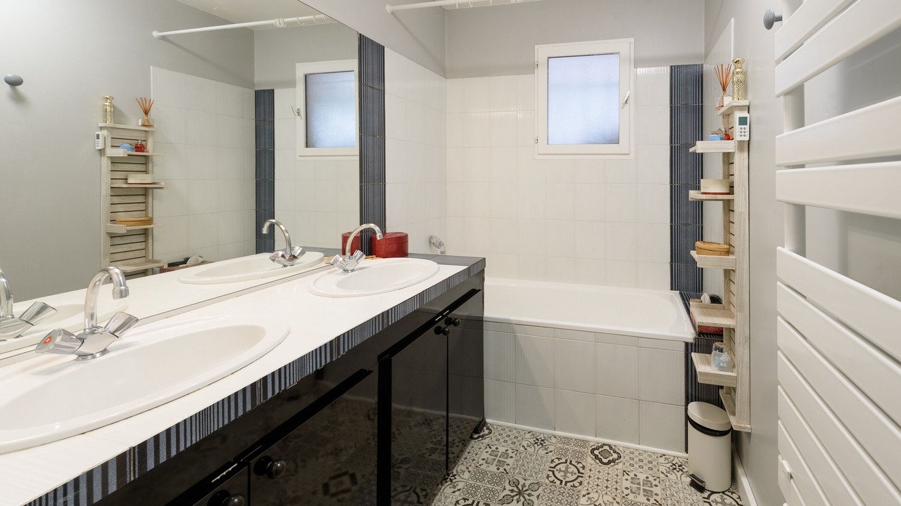 Photo of Bathroom in Saint-Orens-de-Gameville