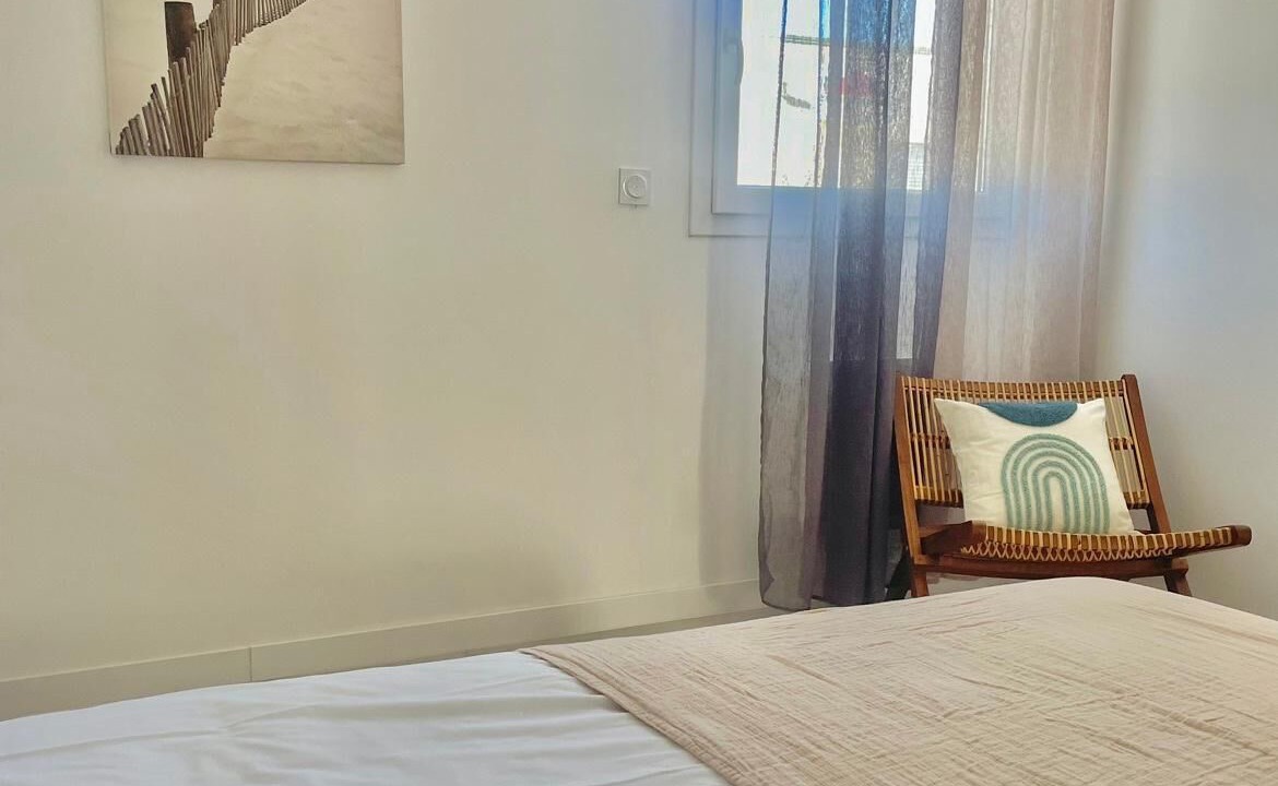 Photo of Bedroom in Lunel-Viel