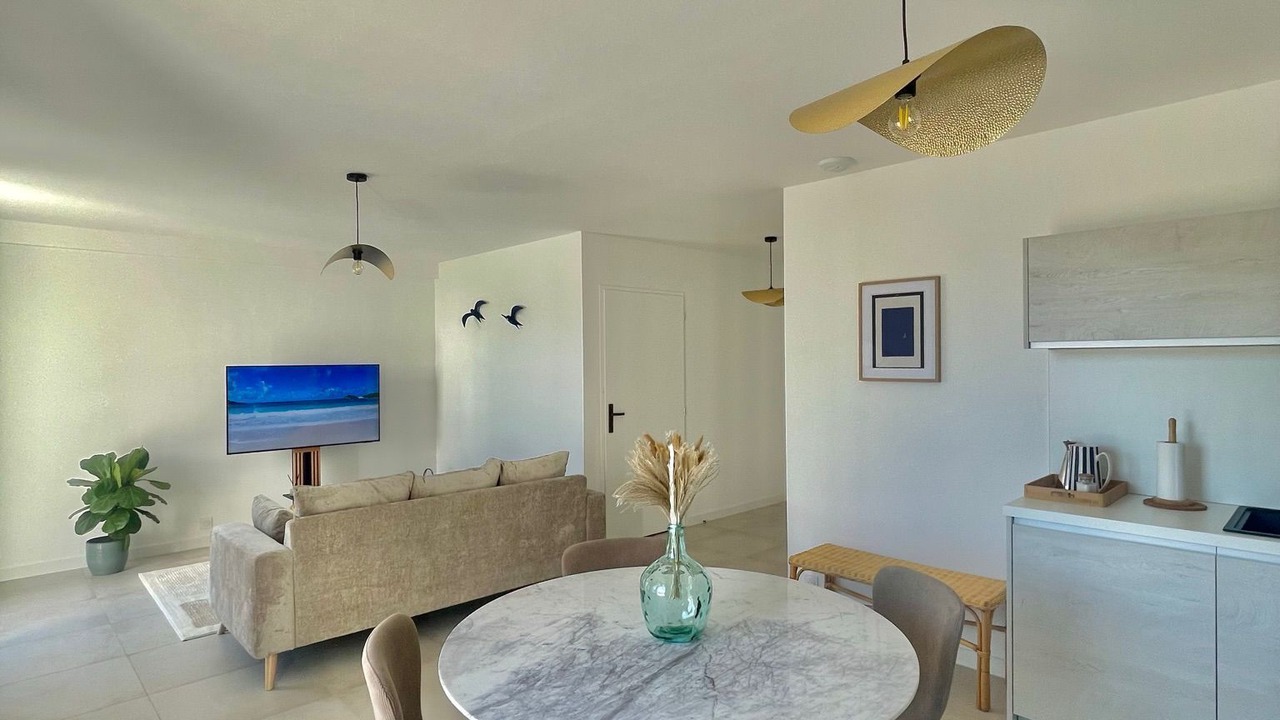 Photo of Others in Lunel-Viel