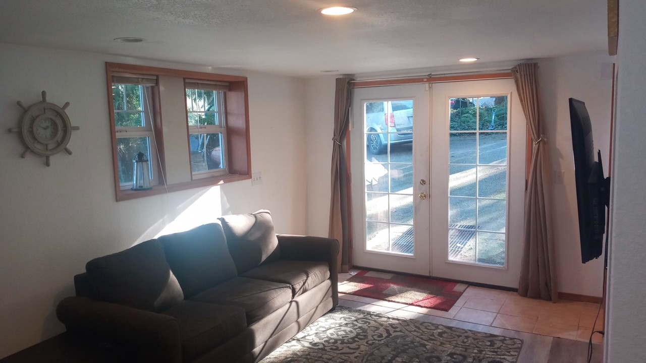 Photo of Livingroom in West Hills