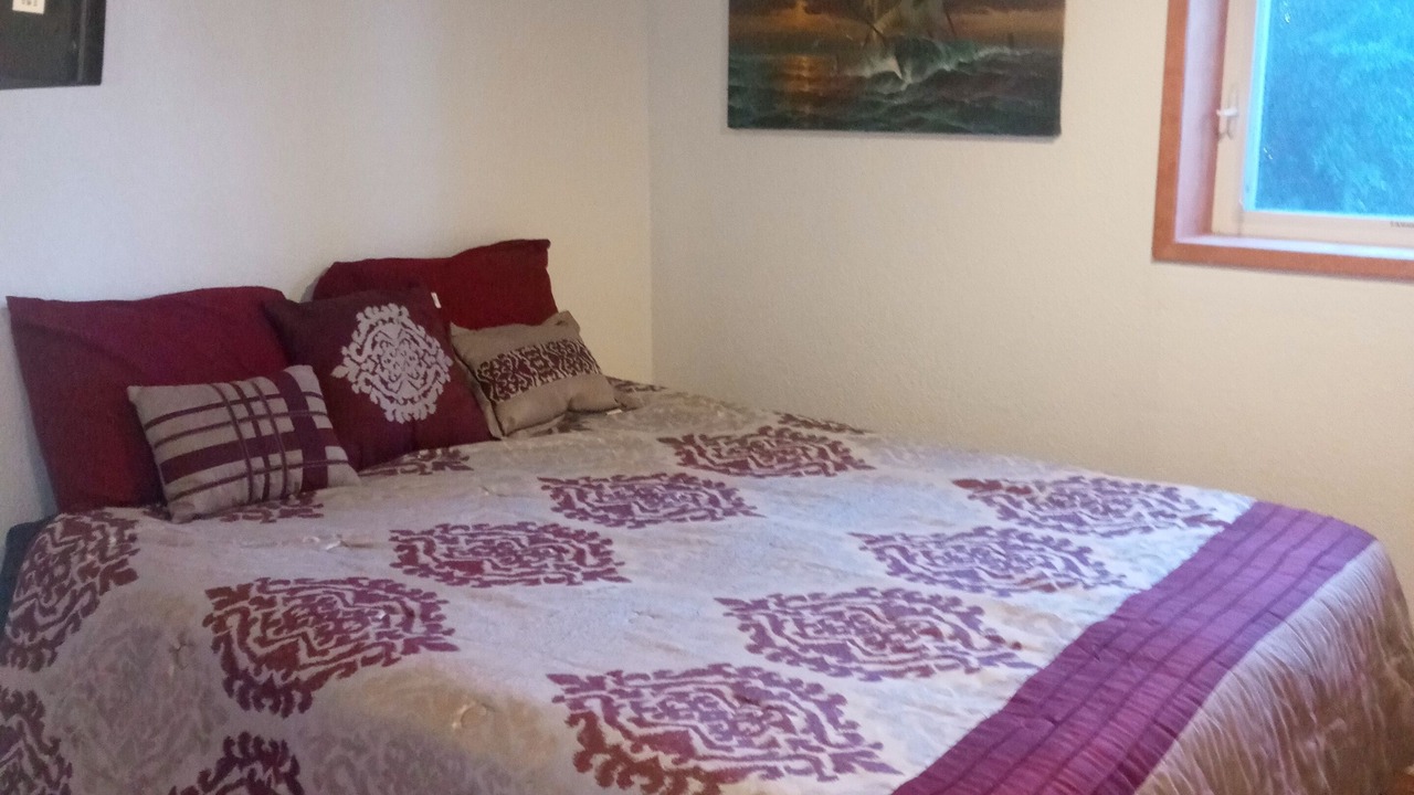 Photo of Bedroom in West Hills