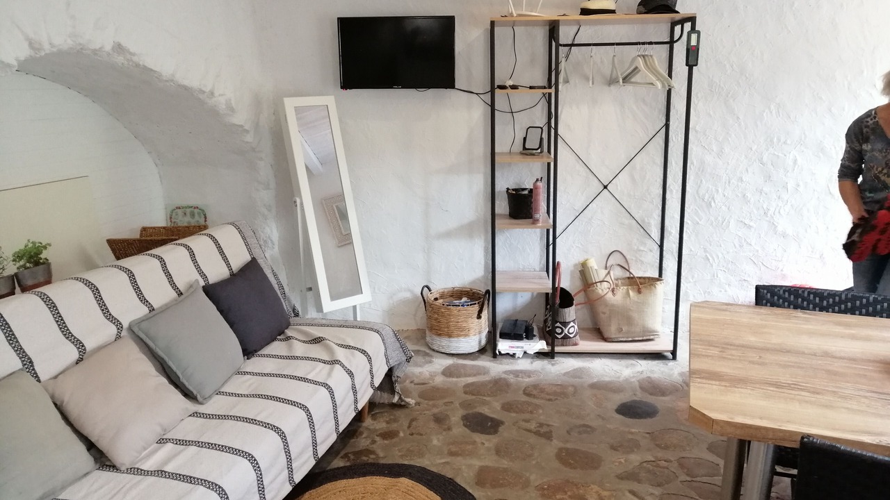 Photo of Livingroom in Labastide-de-Virac