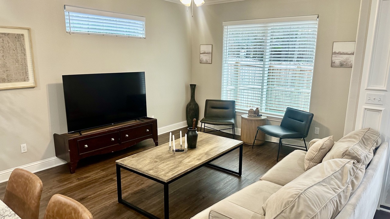 Photo of Livingroom in Tyler