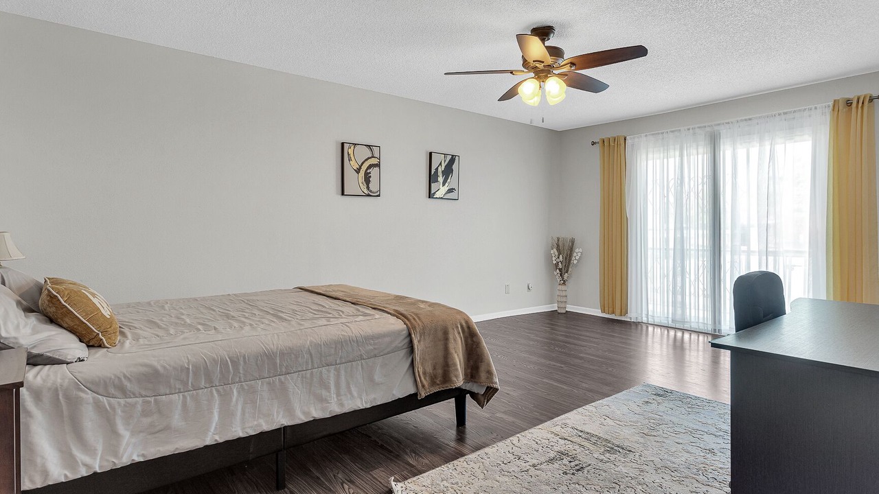 Photo of Bedroom in Medical Center District