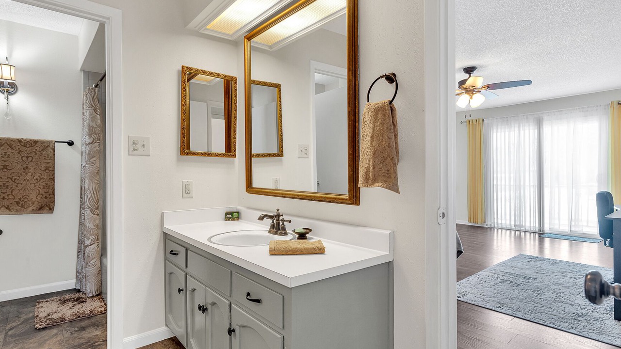 Photo of Bathroom in Medical Center District