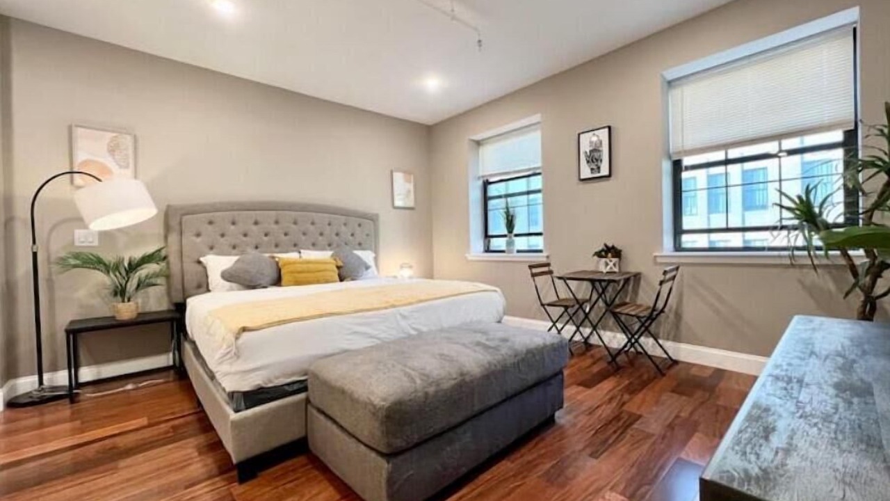 Photo of Bedroom in Logan Square
