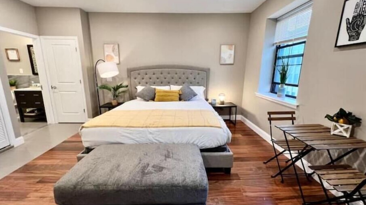 Photo of Bedroom in Logan Square