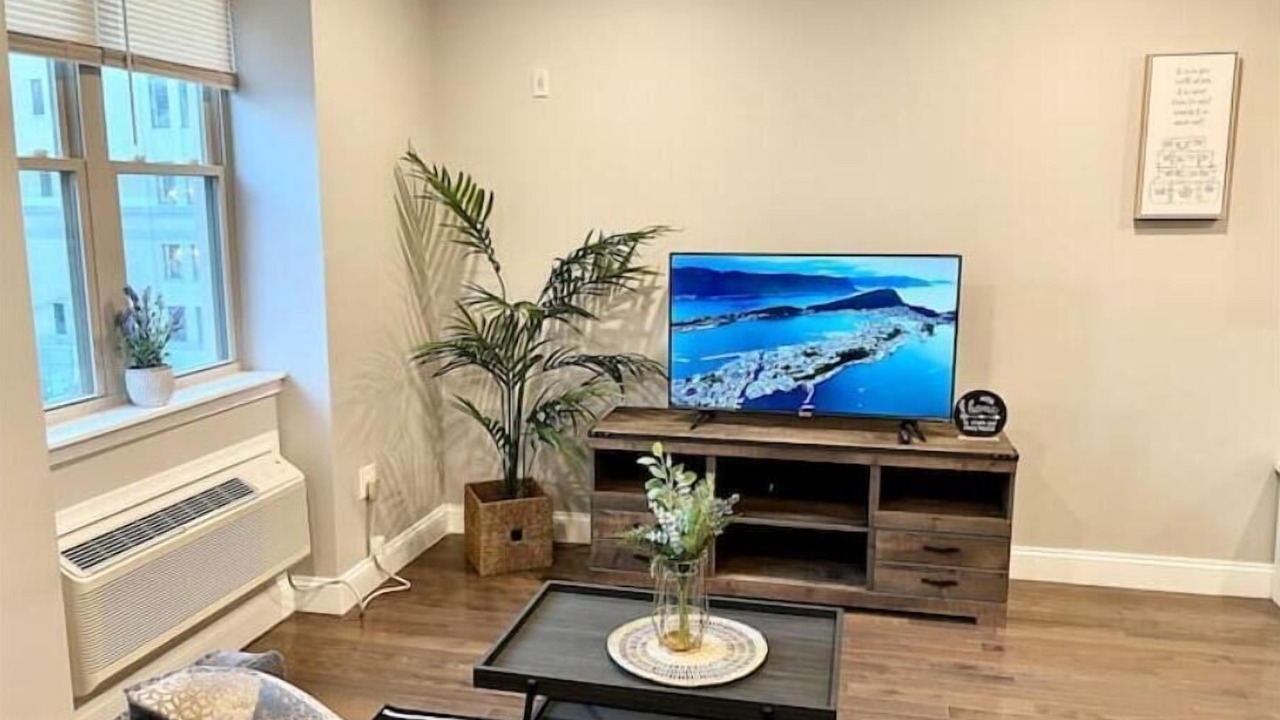 Photo of Livingroom in Logan Square