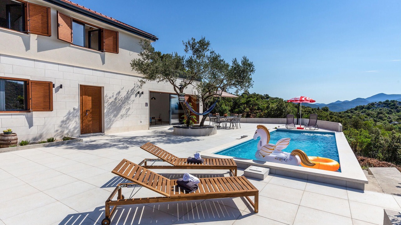 Photo of Outdoor in Bacina