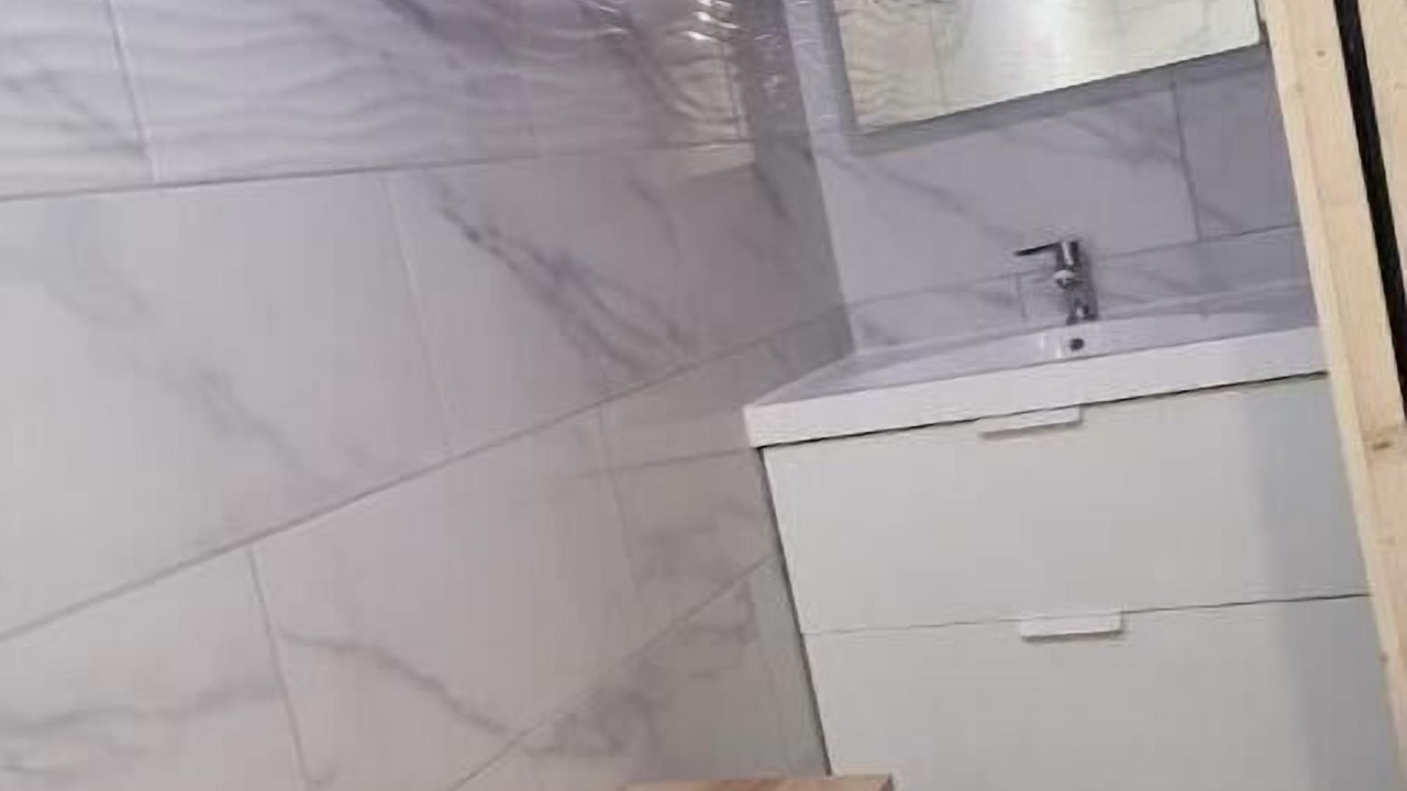 Photo of Bathroom in Louvres