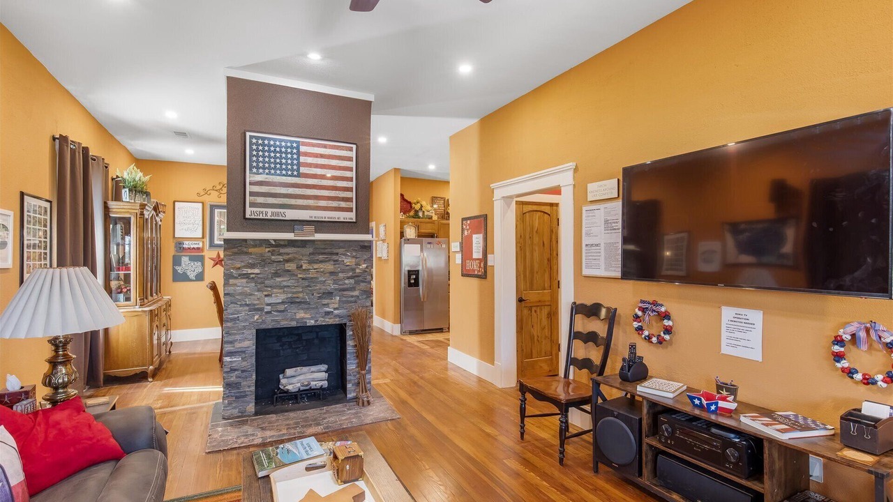 Photo of Livingroom in Fort Worth