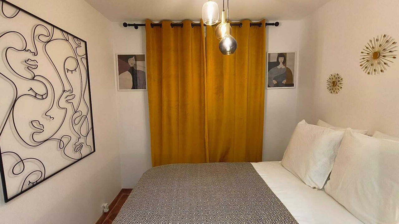 Photo of Bedroom in Hopital Saint-Louis