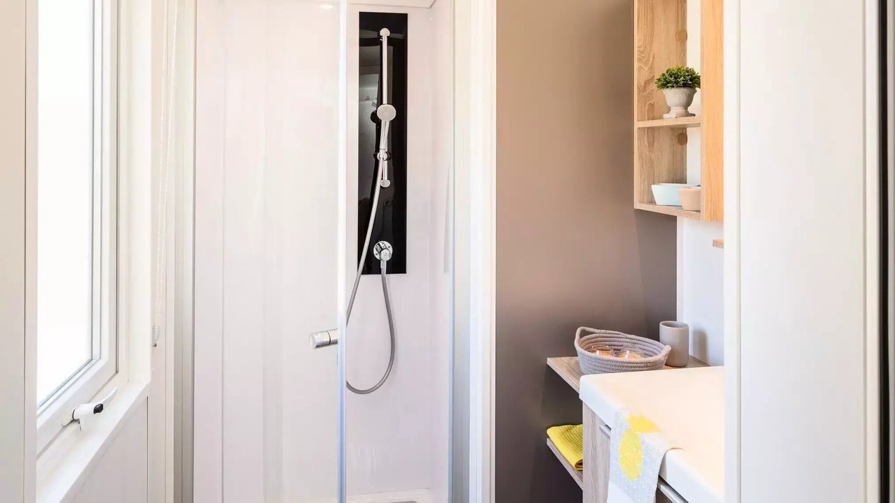 Photo of Bathroom in Trogues