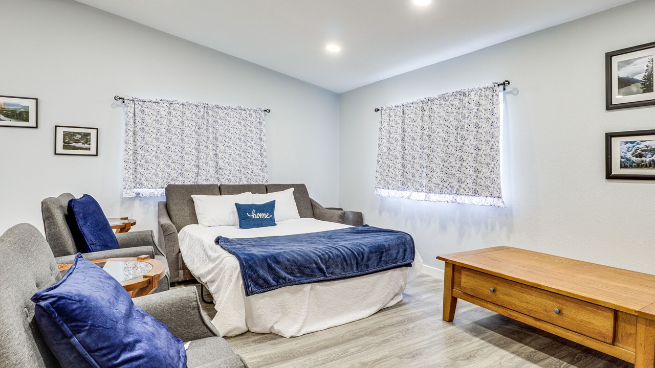 Photo of Bedroom in Stayton