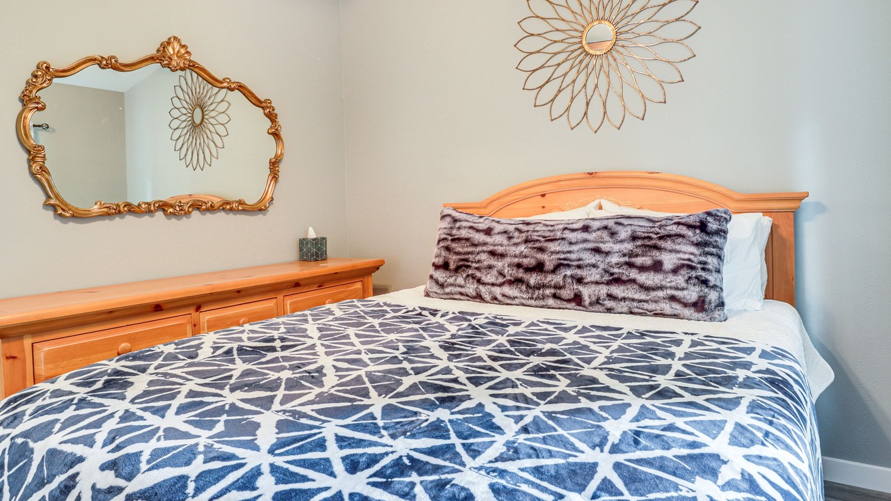 Photo of Bedroom in Stayton